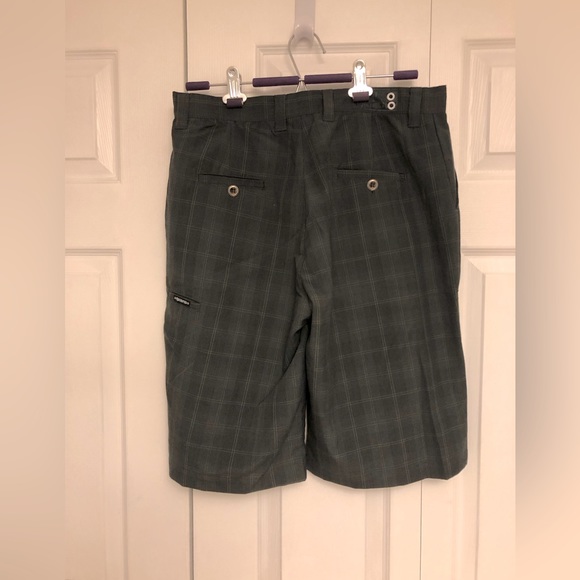 Ripzone Plaid Shorts - Picture 2 of 6